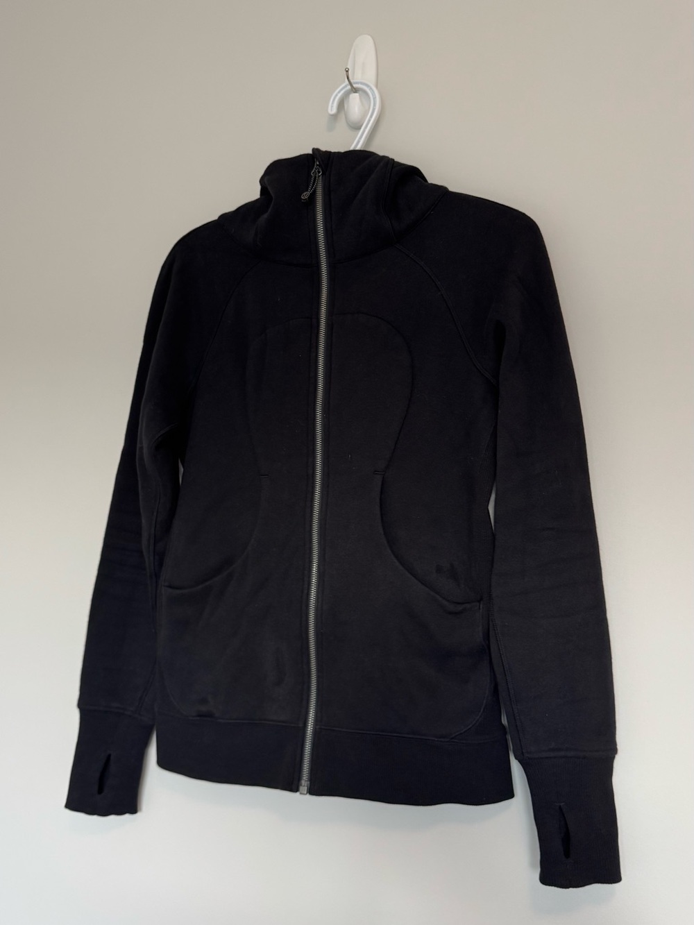 Lululemon Scuba Hoodie Black Size 4